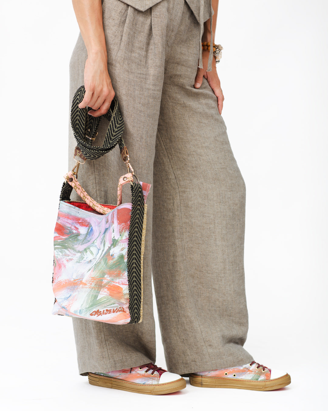 SNEAKY CHIC Classic Fresh