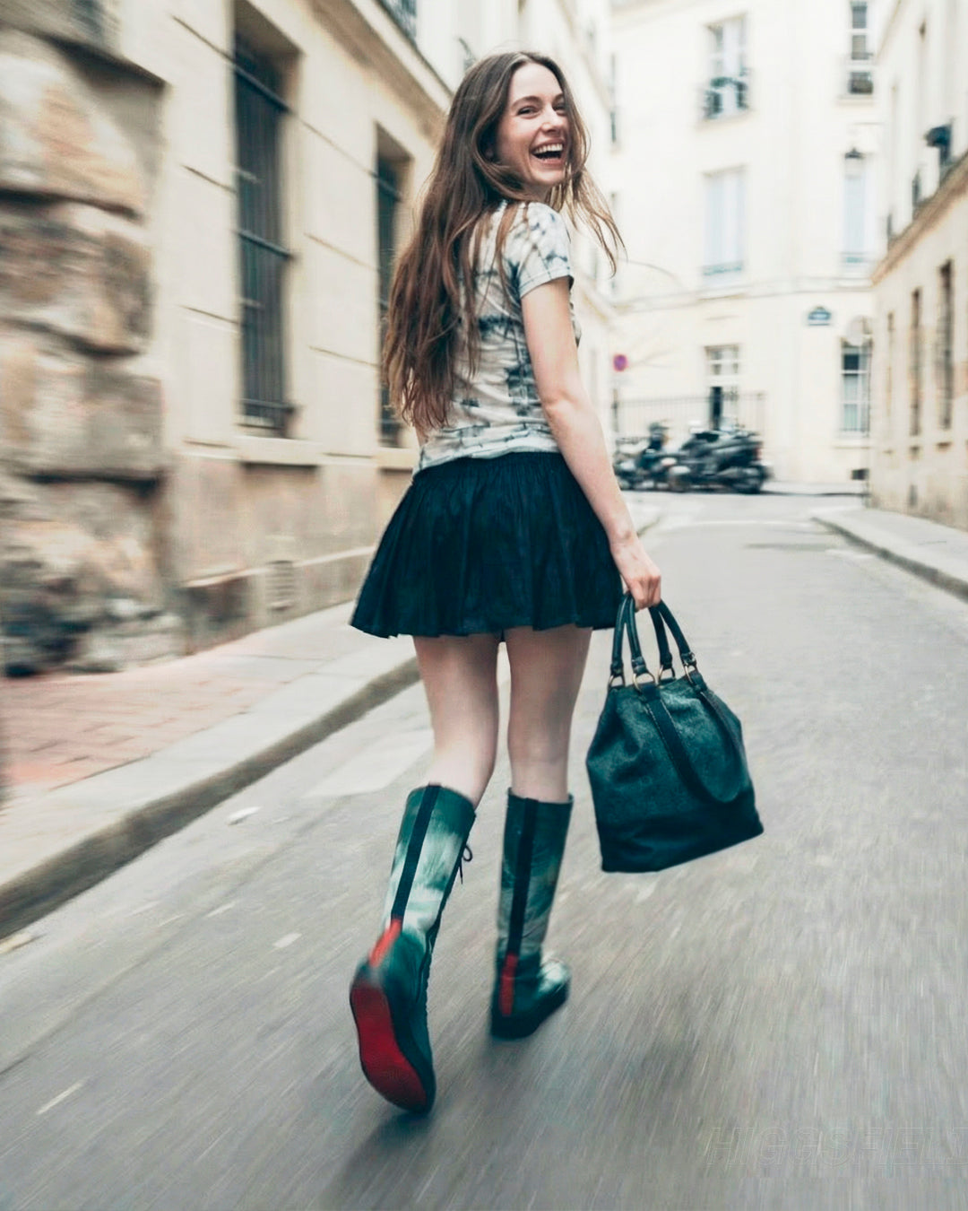 BT17 NETTUNO Negro Leite